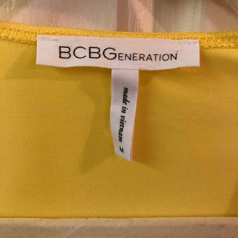 BCBGeneration crop top - Picture 2 of 4